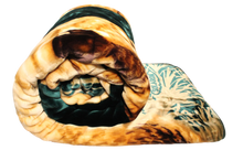 Load image into Gallery viewer, SOLARON Deer Blanket