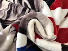 Load image into Gallery viewer, SOLARON USA Flag Blanket