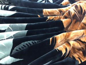 SOLARON 3 Lions Blanket