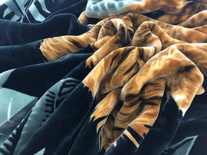 SOLARON 3 Lions Blanket
