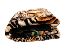 Load image into Gallery viewer, SOLARON 3 Tigers Blanket
