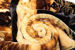SOLARON Deer Blanket