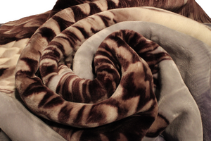 SOLARON Eagle Blanket