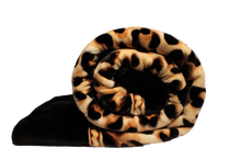 Load image into Gallery viewer, SOLARON Leopard Flower Blanket
