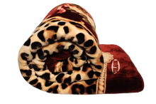 Load image into Gallery viewer, SOLARON Leopard Flower Blanket
