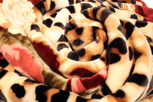 SOLARON Leopard Flower Blanket