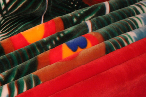 SOLARON Peacock Blanket