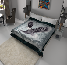 Load image into Gallery viewer, SOLARON Eagle Blanket
