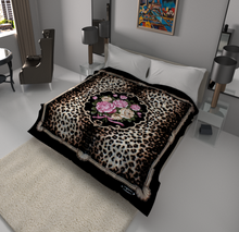 Load image into Gallery viewer, SOLARON Leopard Flower Blanket
