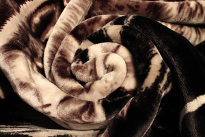 SOLARON 3 Wolves Wolf Blanket